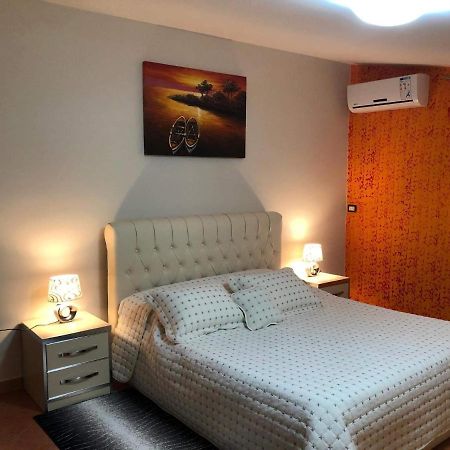 Modern Apartment By Ceni, Elbasan Esterno foto