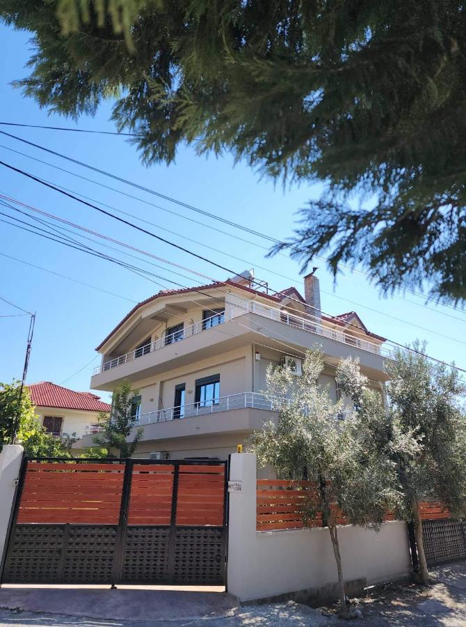Modern Apartment By Ceni, Elbasan Esterno foto